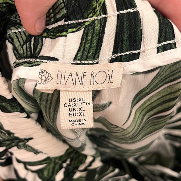 White and Green leaf print pants 3/4 length - Picture 2 of 3